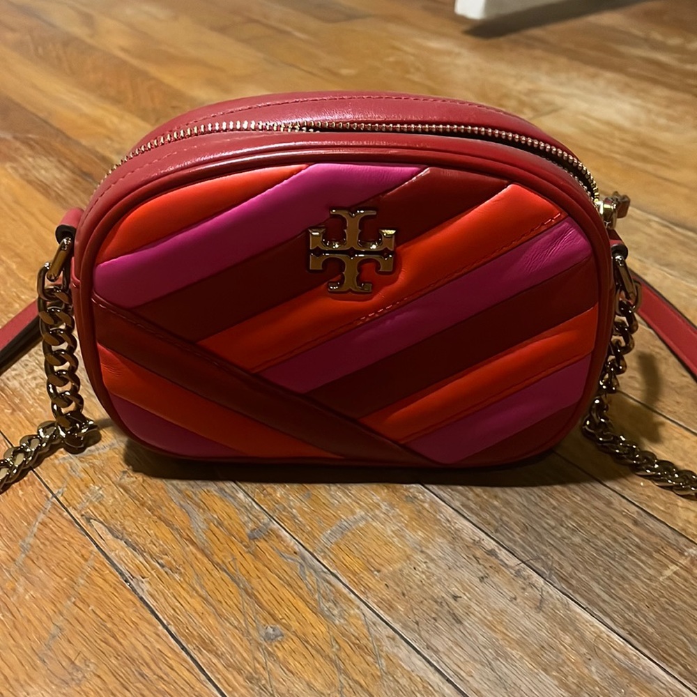 TORY BURCH PINK + RED STRIPED SHOULDER BAG 🌺🌹